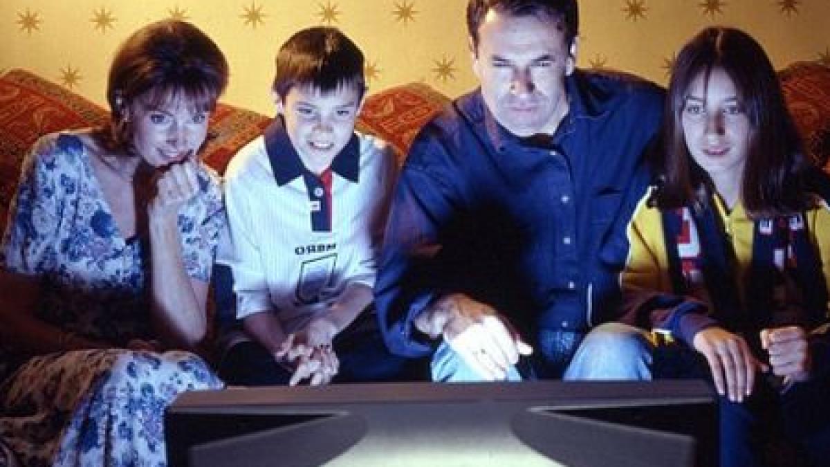 zicala vorbesti ca televizorul ar putea deveni vorbesti cu televizorul afla motivul