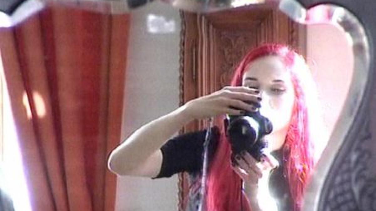 fotograful care iubeste romania pentru ea bucurestiul este sursa vitala de inspiratie