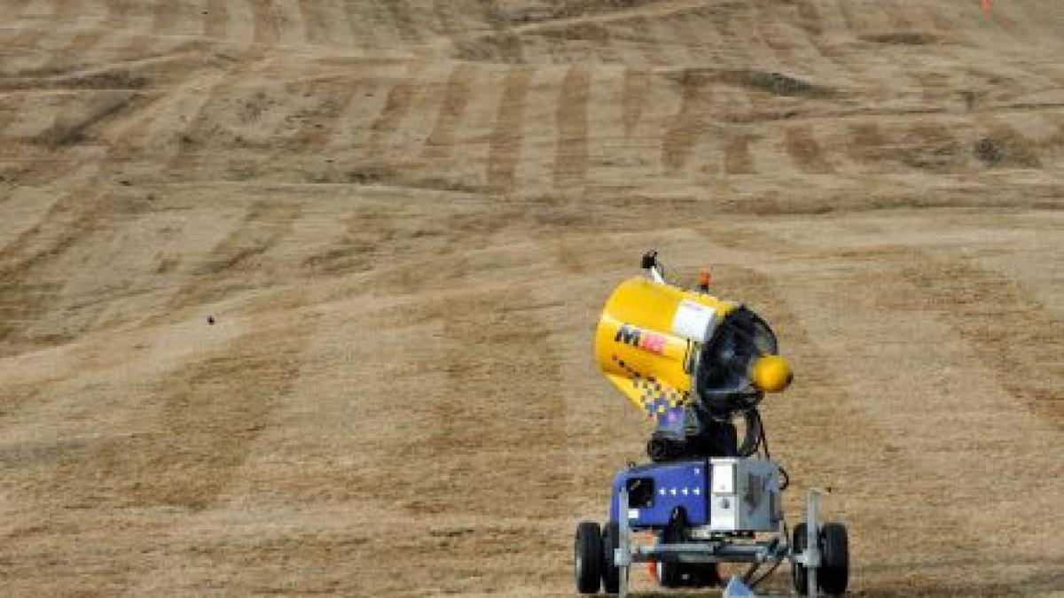 seceta face ravagii in statiunile montane din europa lipsa zapezii ameninta turismul din alpi