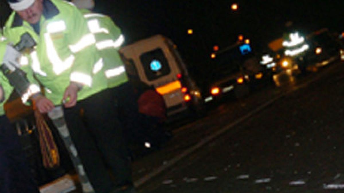 baiatul de bani gata loveste din nou a facut praf doua masini chiar in fata politiei din iasi