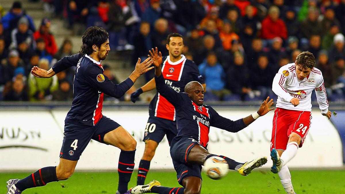 europa league stoke city schalke si lokomotiv moscova si au asigurat calificarea psg aproape de