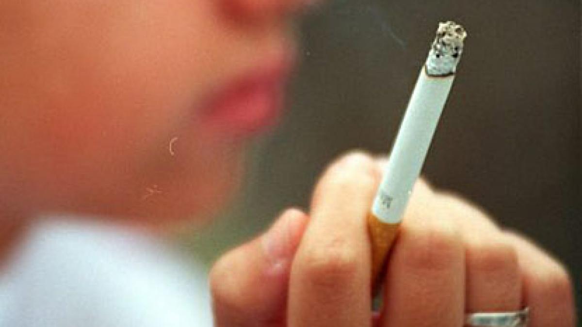 gorj elevii unui liceu sunt eliminati trei zile din scoala daca sunt prinsi fumand