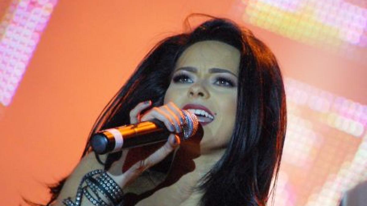 inna cel mai bun artist al anului 2011 in franta