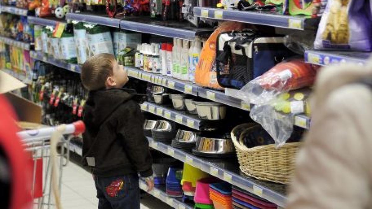 s a dat startul la cumparaturi pentru mos nicolae magazinele sunt pline