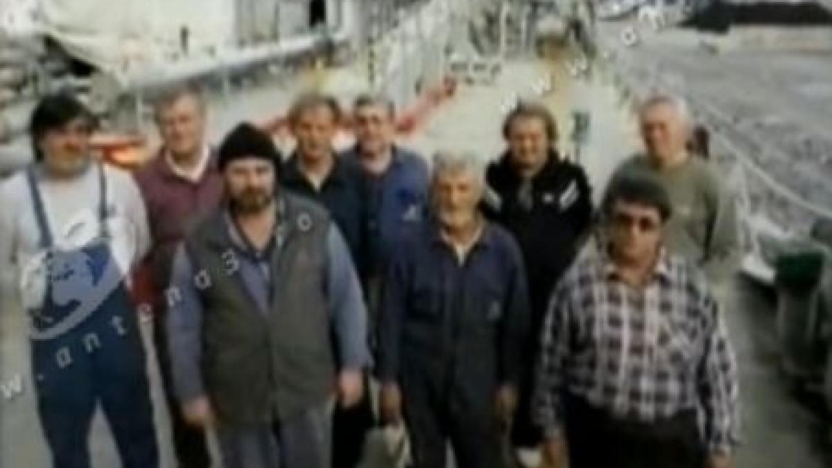 9 marinari romani protesteaza in portul valencia nu parasesc nava malteza pana cand nu si primesc