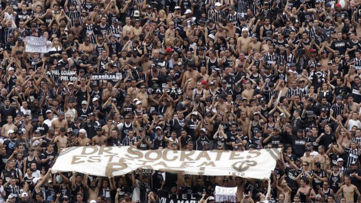 corinthians si a onorat eroul a castigat titlul in ziua mortii lui socrates