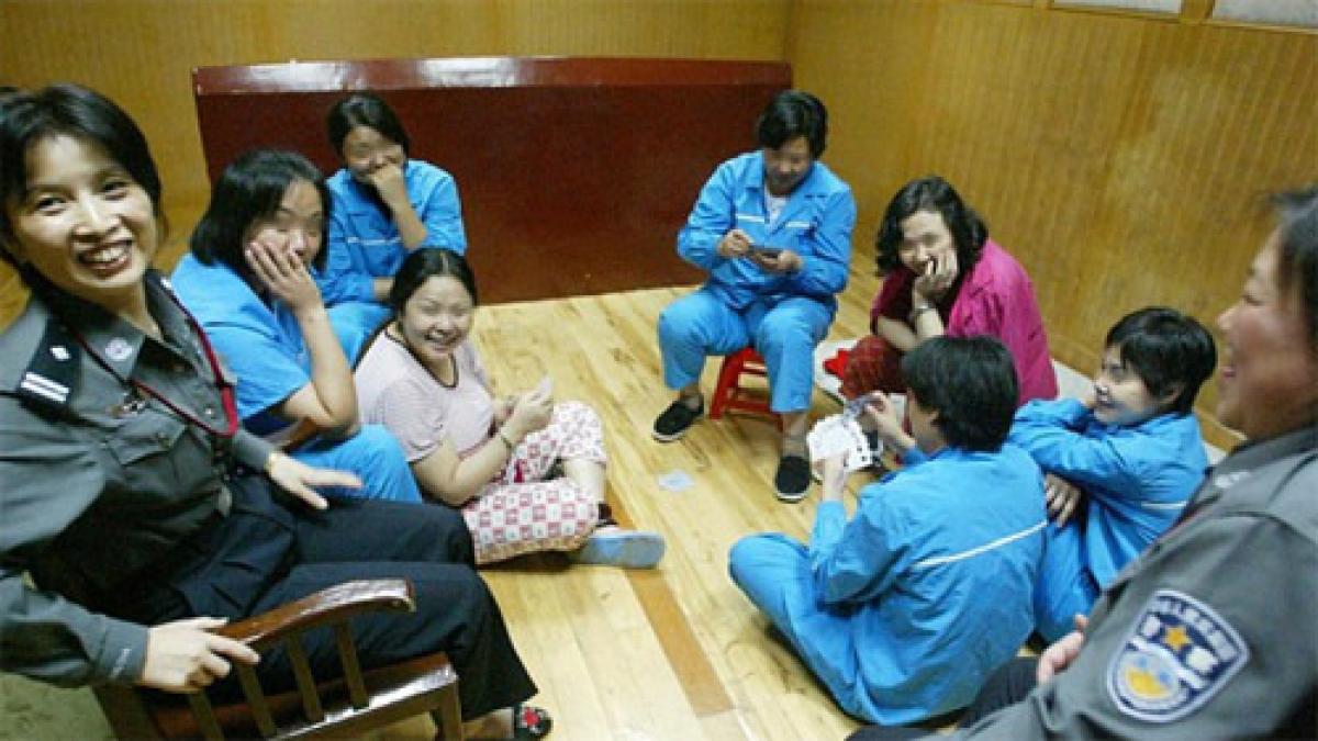 imaginile pe care china le a vrut distruse vezi cum reactioneaza aceste femei in fata mortii