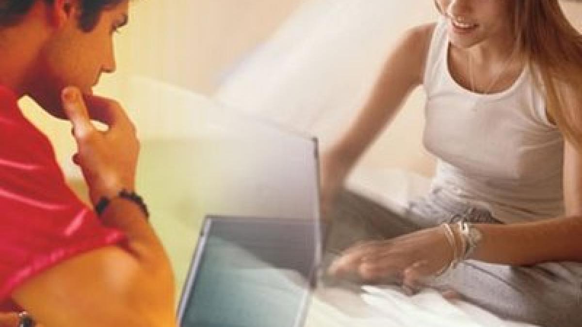 in premiera la petit pe net sau despre cum ne lasam iubiti in mediul virtual