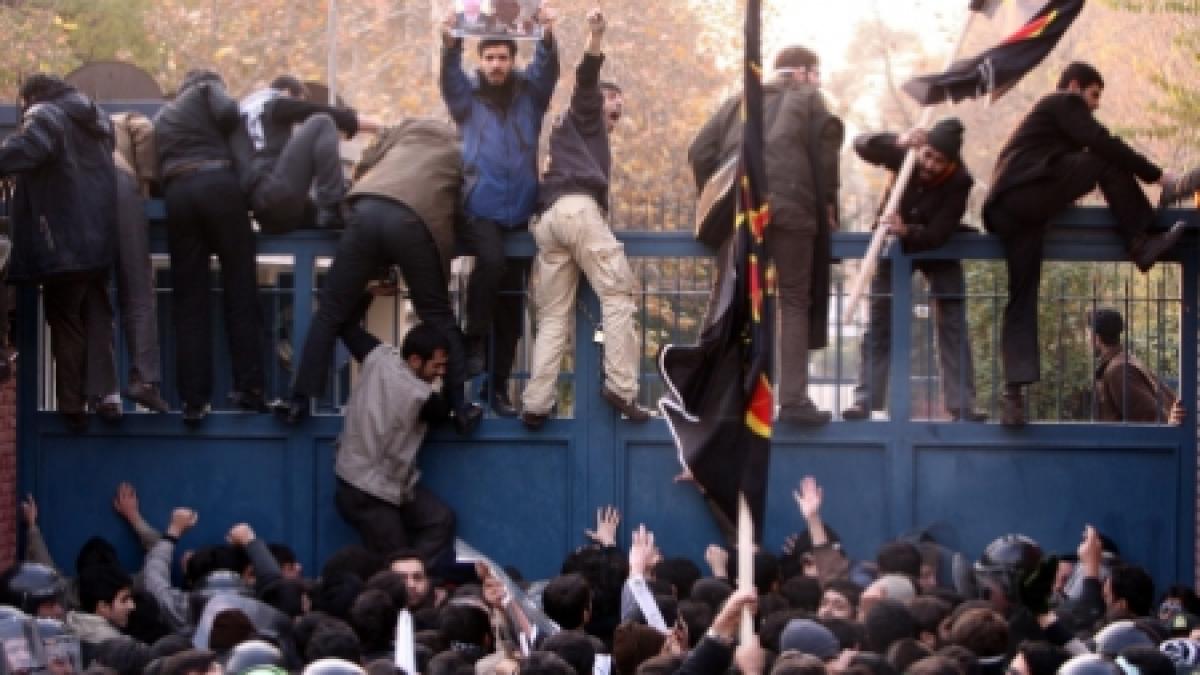 ministrul iranian de externe regreta atacul asupra ambasadei britanice de la teheran