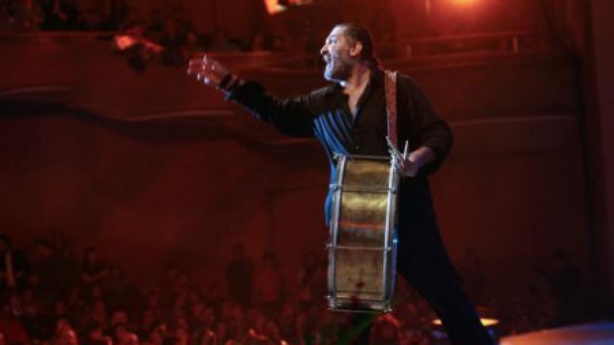 damian draghici ii ajuta pe copiii care doresc sa invete la 100 de minute