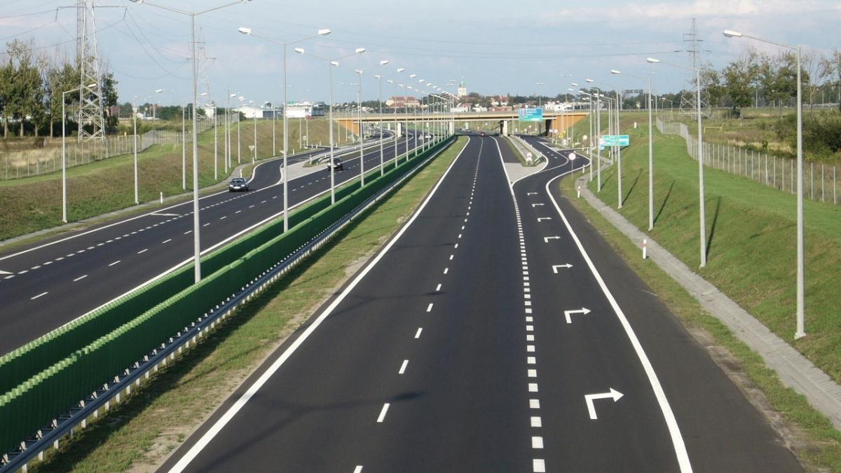 s au tinut de cuvant au terminat 106 km de autostrada in mai putin de doi ani vezi unde poti