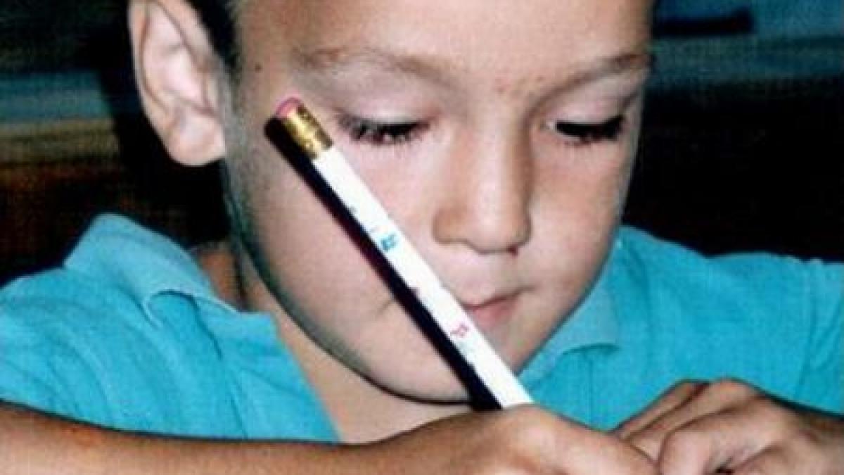 ziua cartilor deschise povesti cutremuratoare ale unor copii care doresc cu disperare sa invete ii