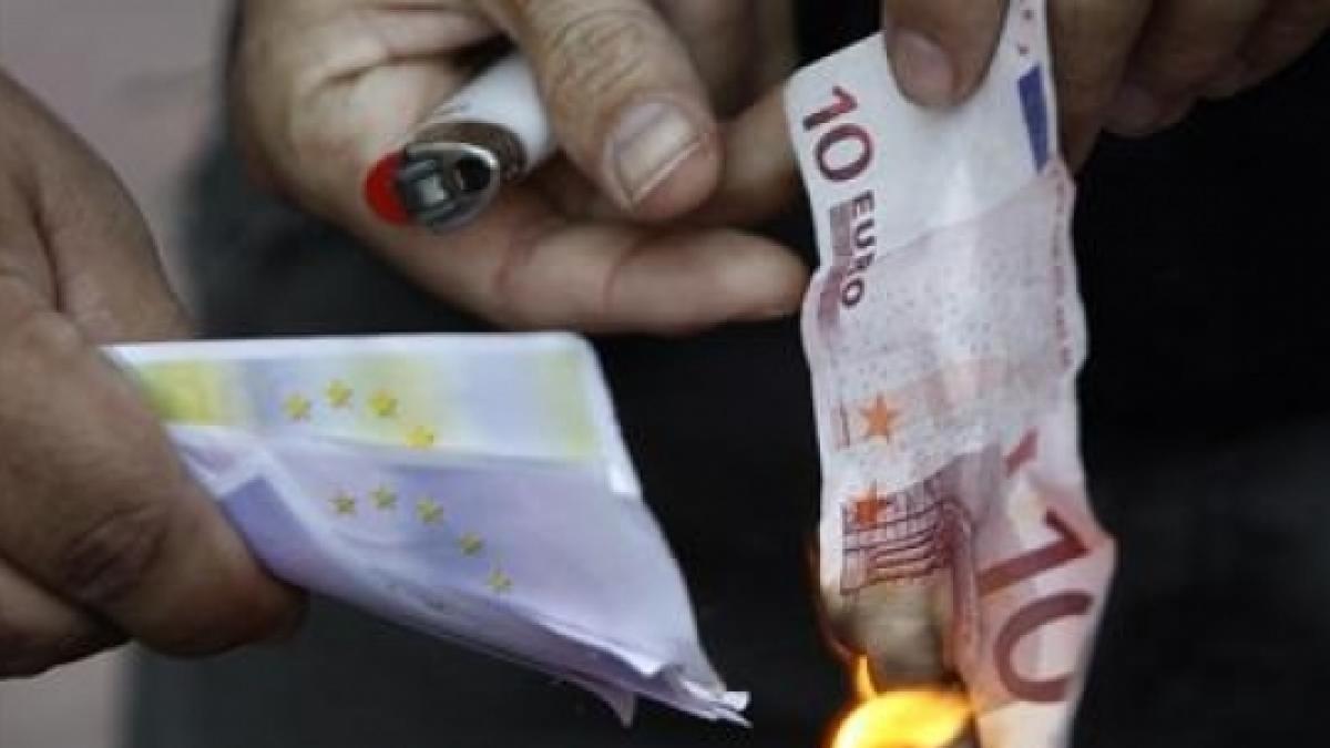 acesta va fi sfarsitul zonei euro s p ameninta cu scaderea ratigului intregii uniuni europene
