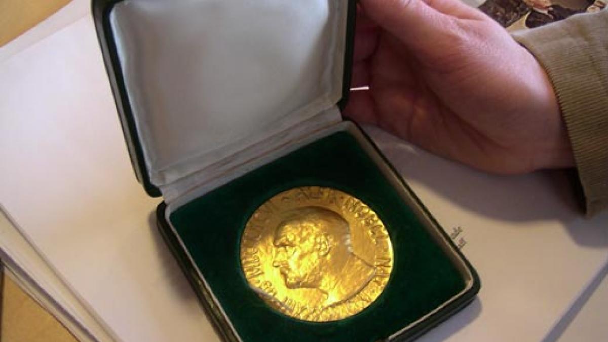 presedintele liberiei si doua activiste pentru drepturile femeilor primesc premiul nobel pentru pace