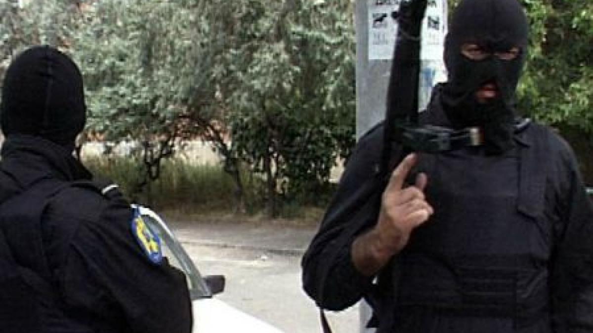 scene de groaza in severin oameni torturati de interlopii locali