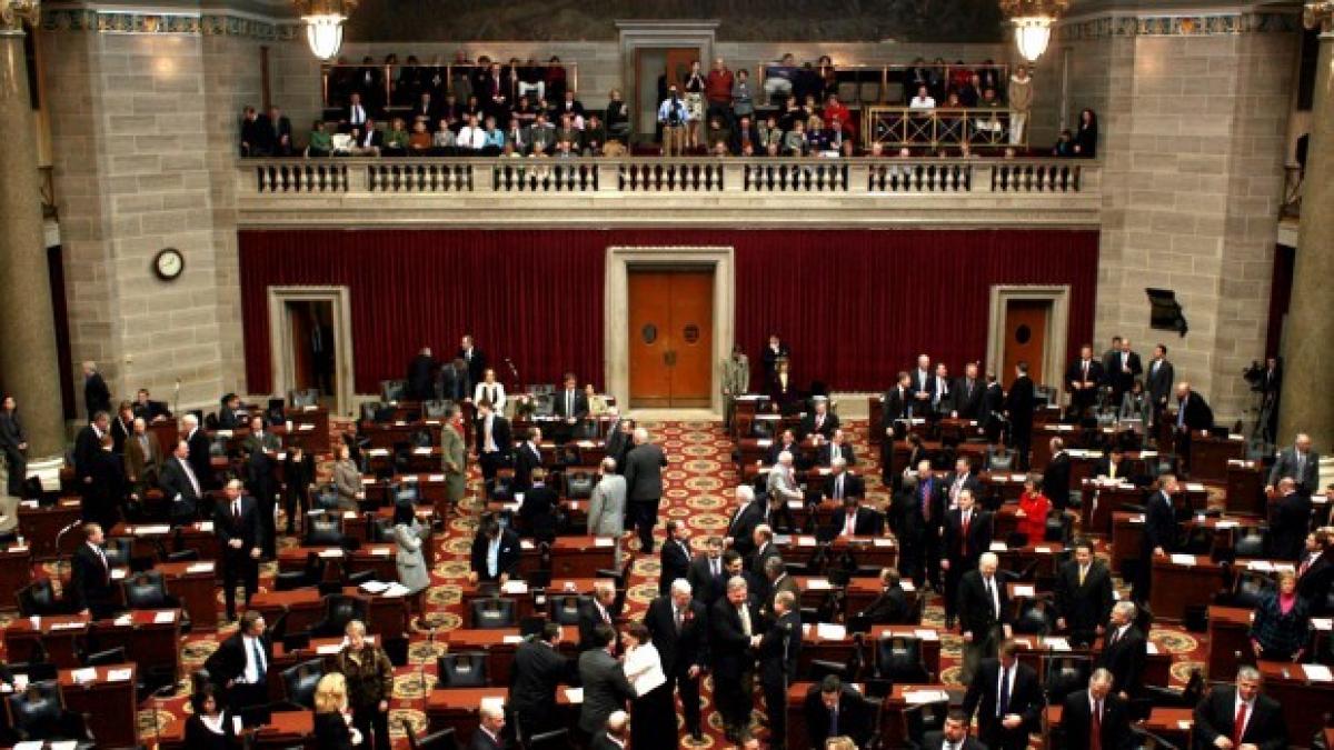 tensiuni in coalitia de guvernamant de la londra dupa ce cameron a refuzat participarea la noul