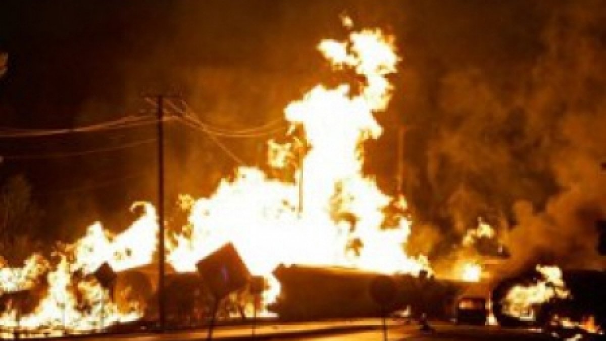 Un Incendiu A Izbucnit In Piaţa Veteranilor Din Bucuresti Mobile