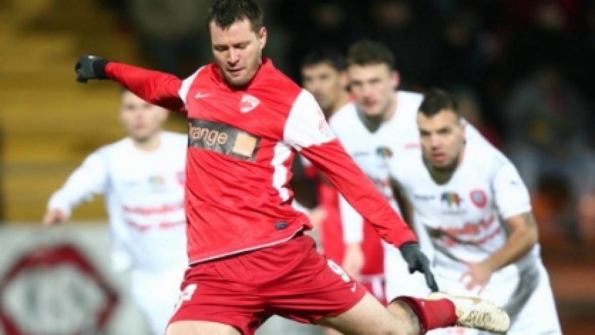 dinamo si cfr cluj se impun la limita in partidele cu tg mures respectiv astra