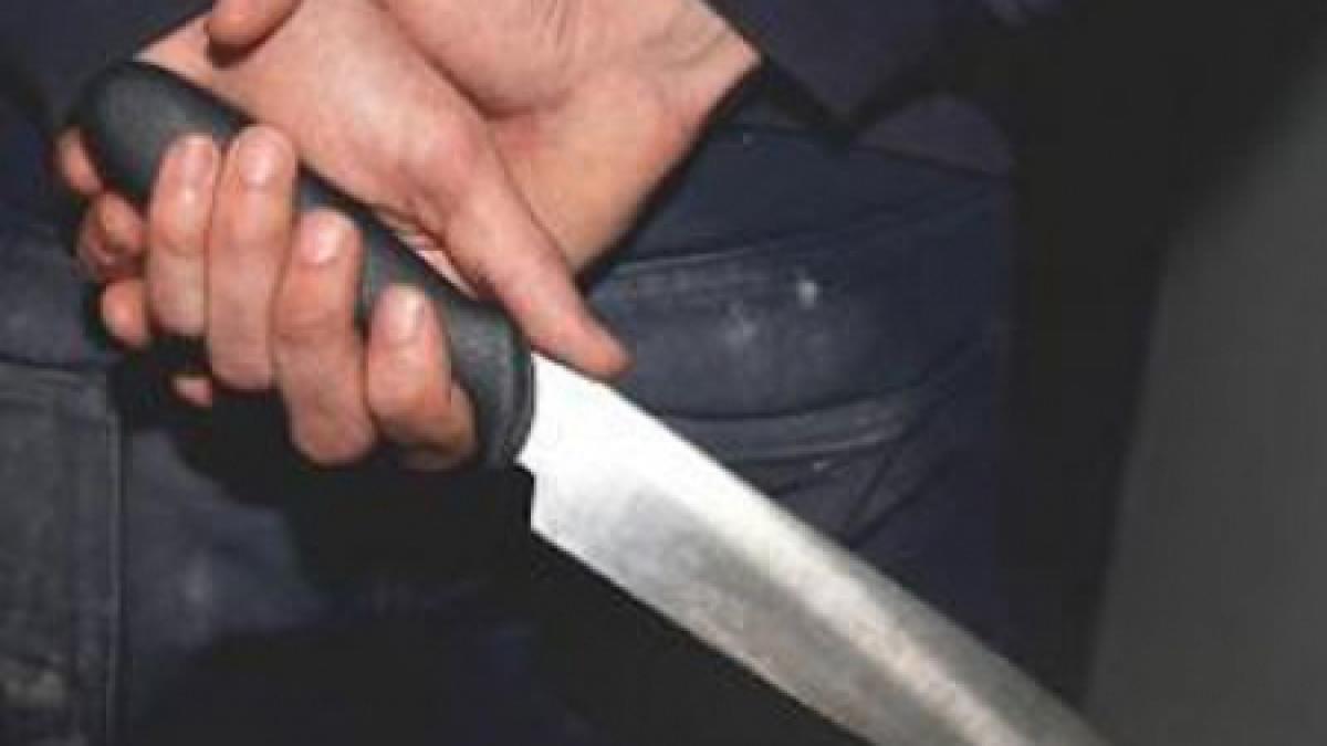 bacau o femeie a fost decapitata in fata celor trei copii de barbatul cu care traia