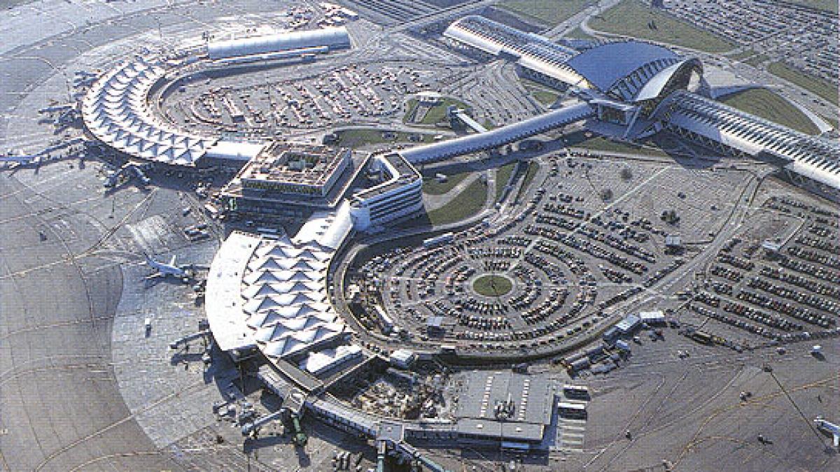 proteste in ajun de sarbatori in franta agentii de securitate au blocat decolarea avioanelor de pe