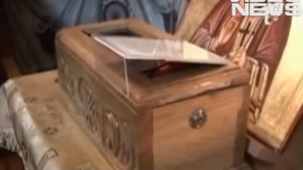 hotii nu au frica nici de dumnezeu au furat moastele dintr o biserica resiteana