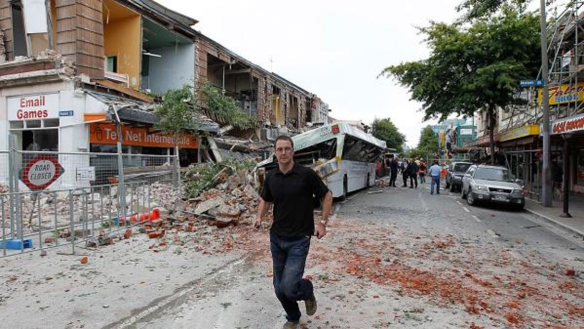 doua cutremure puternice de 5 8 si 6 pe scara richter au lovit orasul christchurch nu a fost emisa