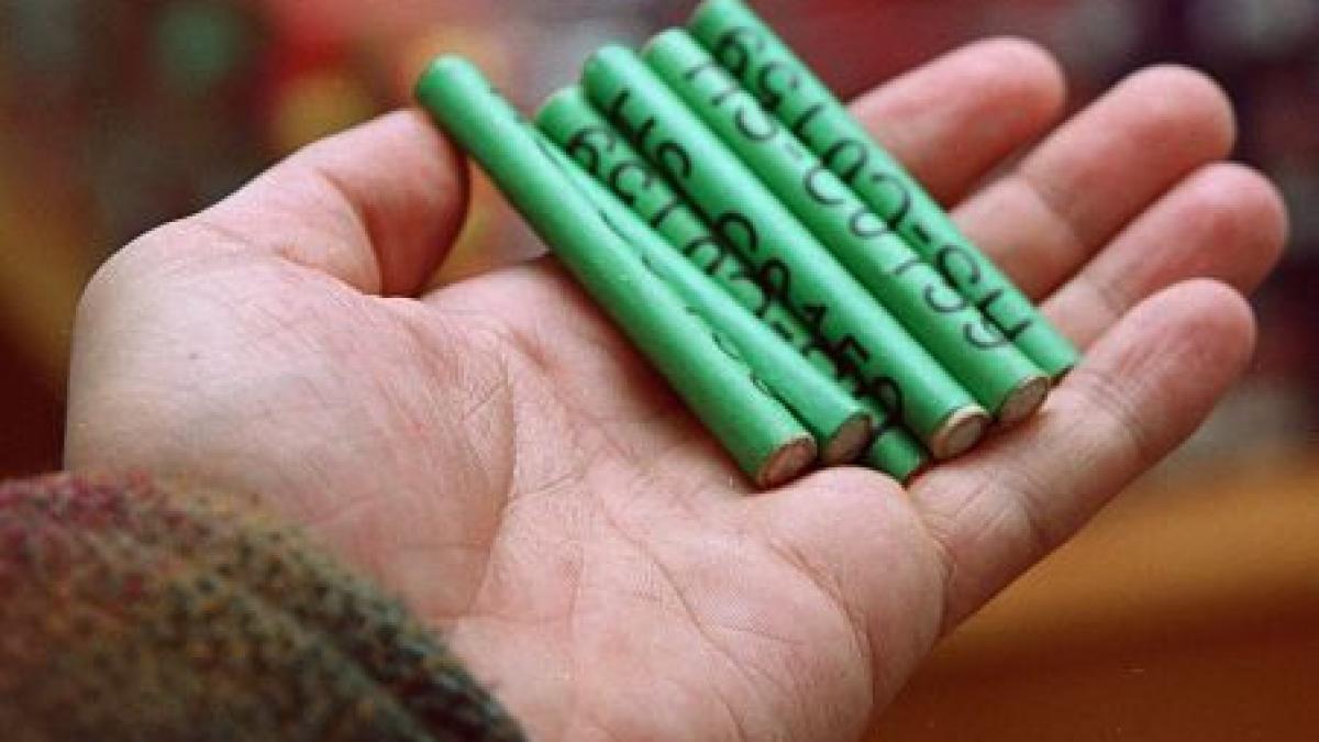 persoanele care folosesc petarde de revelion risca 5 ani de inchisoare