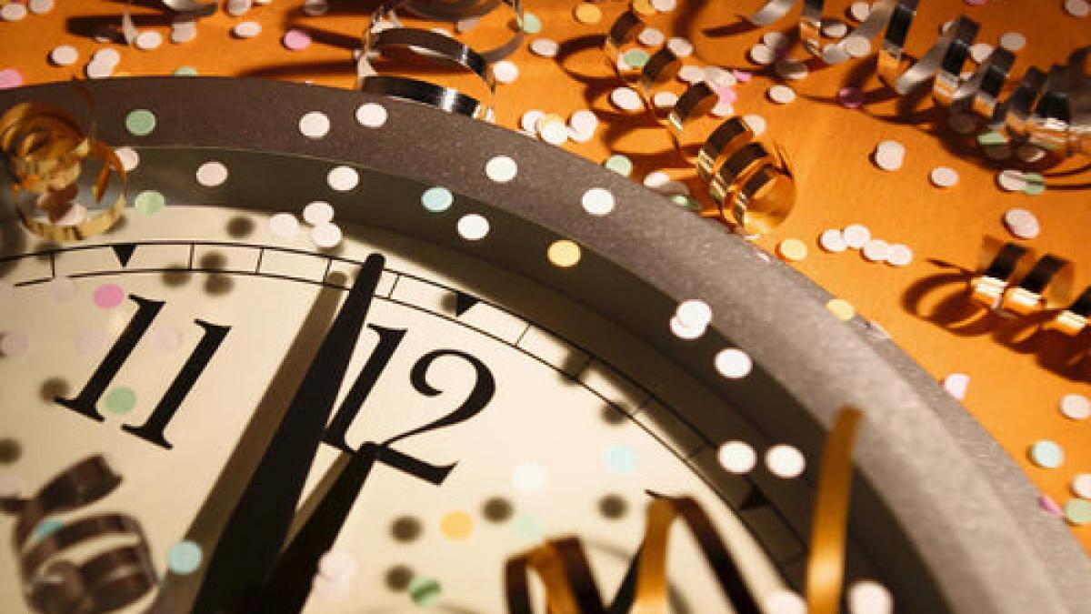 revelion 2012 cele mai in voga trupe romanesti te cheama la petreceri in toata tara