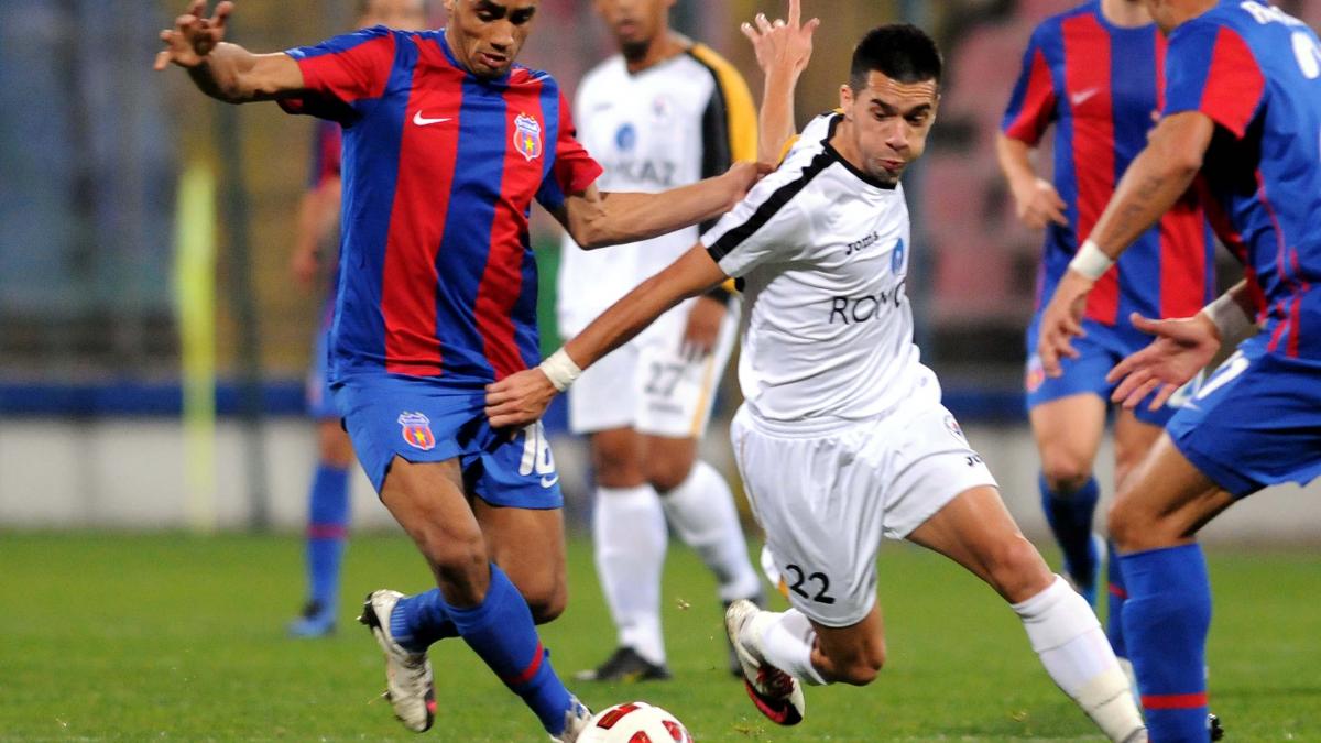 steaua ii mai da o lovitura lui dinamo l a transferat pe paul parvulescu