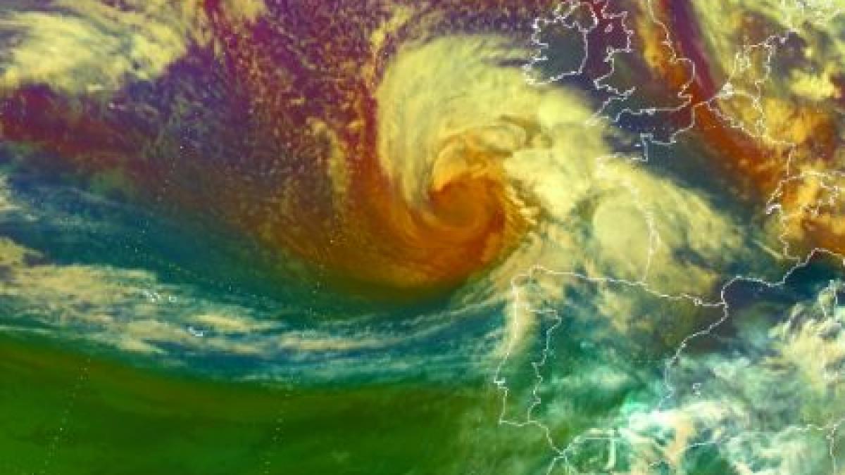 europa la un pas de catastrofa olanda bantuita de o furtuna extrem de violenta