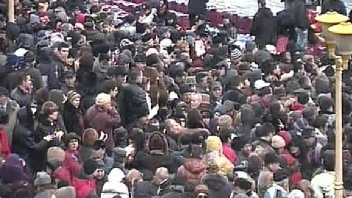 imbranceli la slujba de boboteaza unui batran i s a facut rau si a lesinat la targoviste