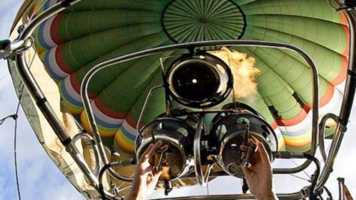 noua zeelanda 11 oameni au murit dupa ce un balon cu aer cald s a prabusit de la 150 de metri