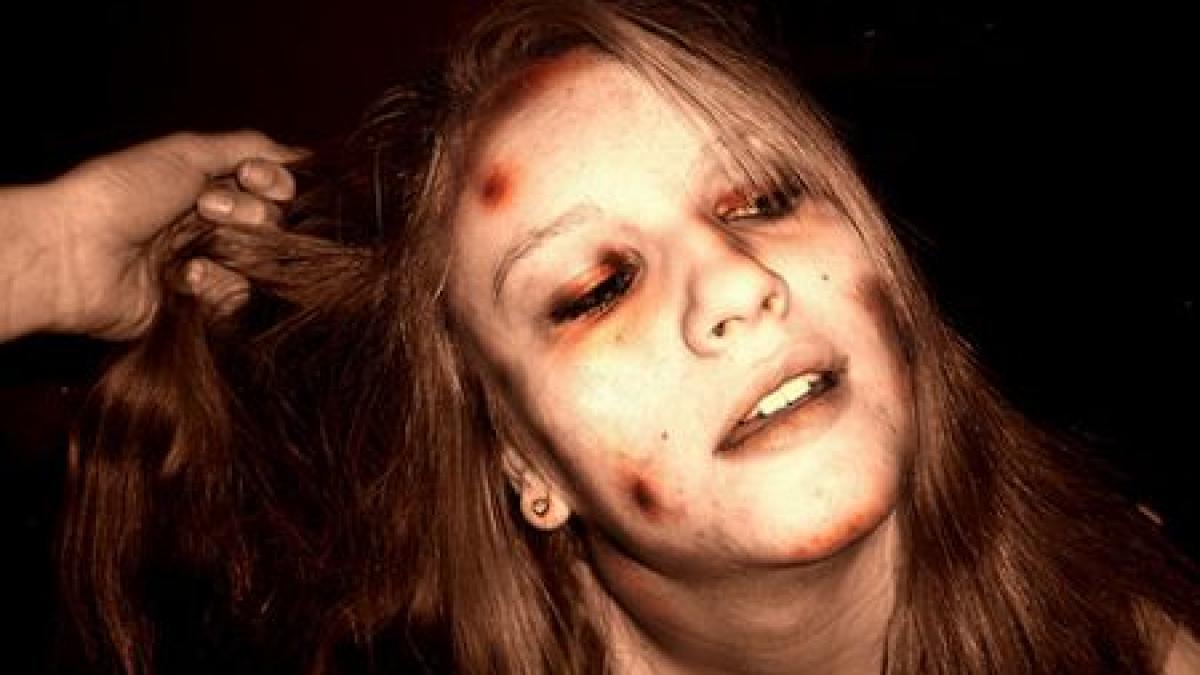 nou scandal sexual in invatamant o eleva de 15 ani fortata de colega ei sa se prostitueze