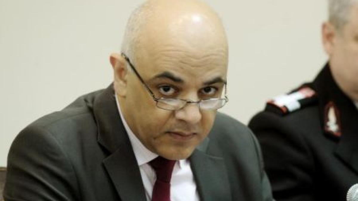 demisioneaza raed arafat sau nu ministrul sanatatii am incercat sa l linistesc dar nu am reusit