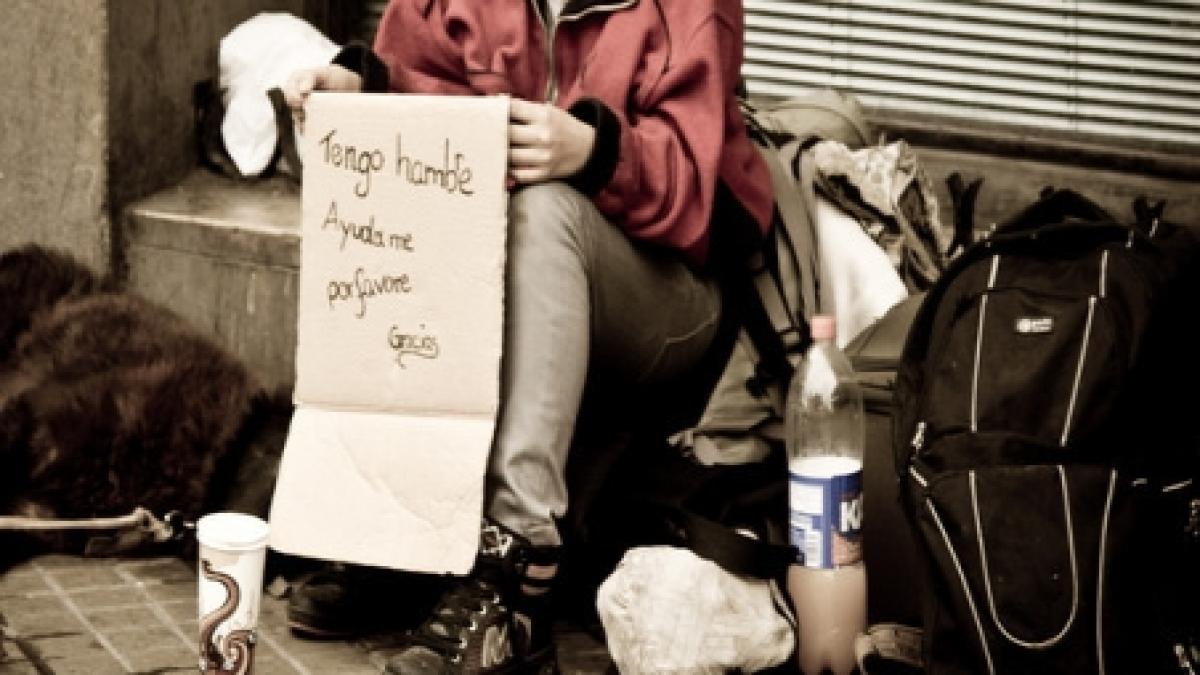 romani pacaliti in danemarca au fugit de saracia din tara dar au ajuns sa manance din gunoaie in