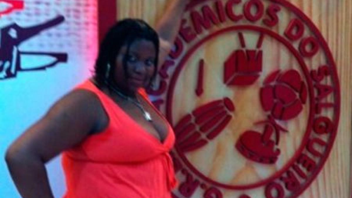 ai vrea sa o vezi dansand are 104 kilograme si este muza unei scoli de dans la carnavalul de la rio