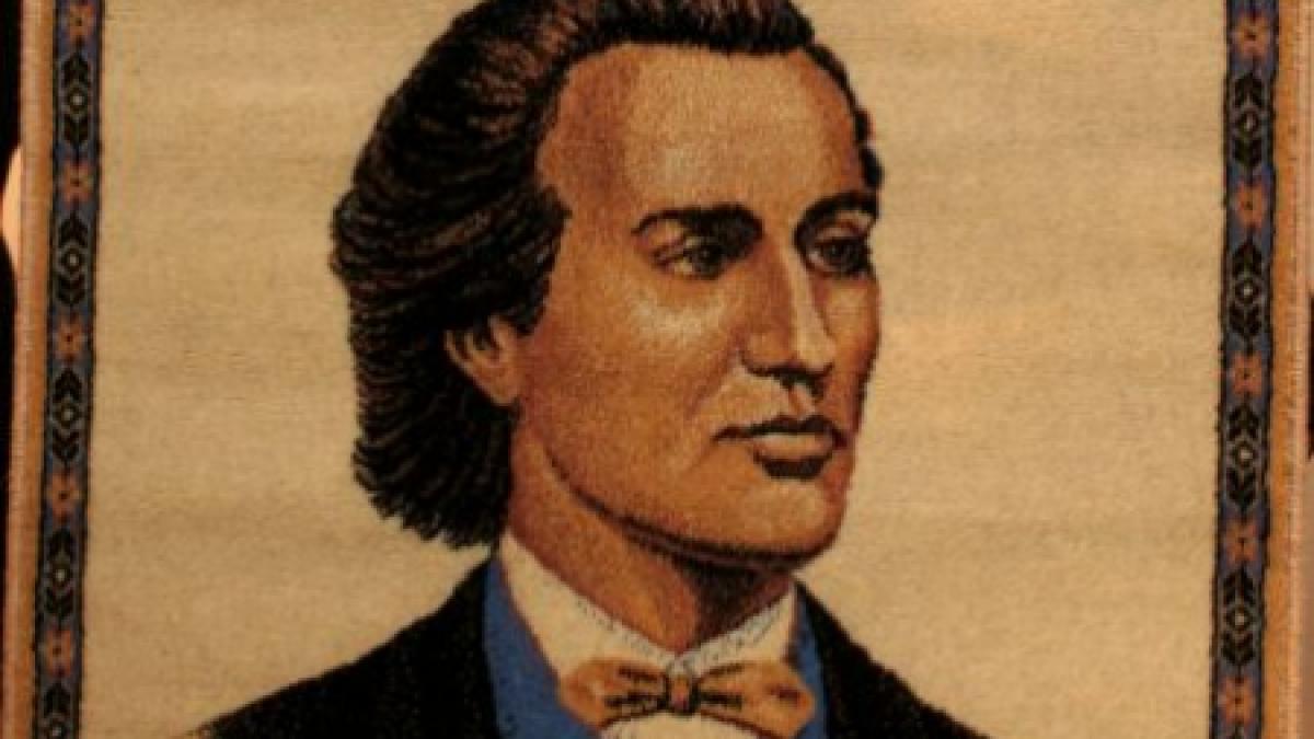 mihai eminescu sarbatorit la 162 de ani de la nastere la balti republica moldova