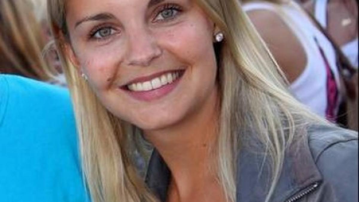 o vrei poate fi a ta pe facebook afla totul despre fata pe care o poti avea vreme de 10 zile