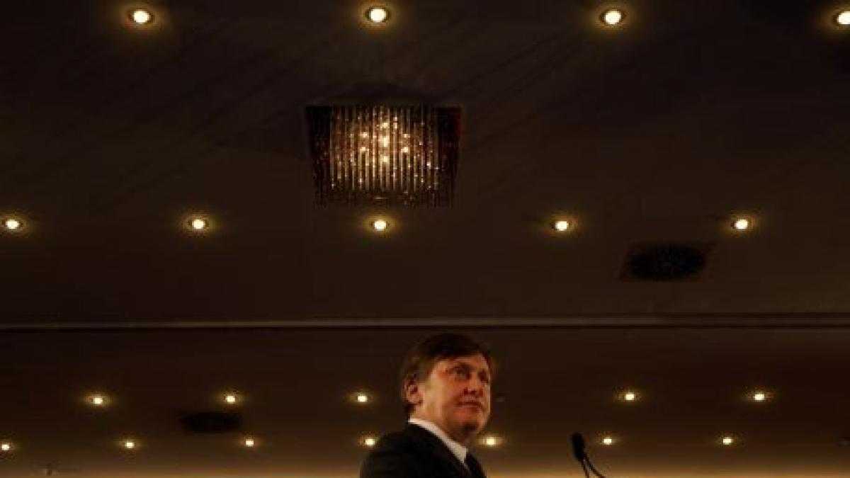 antonescu usl va initia strangerea de semnaturi pentru suspendarea presedintelui traian basescu