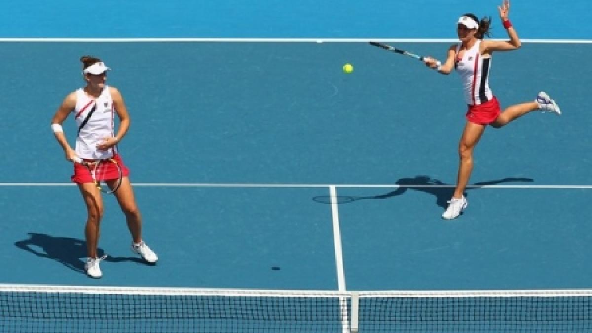 irina begu si monica niculescu au castigat finala de dublu de la hobart