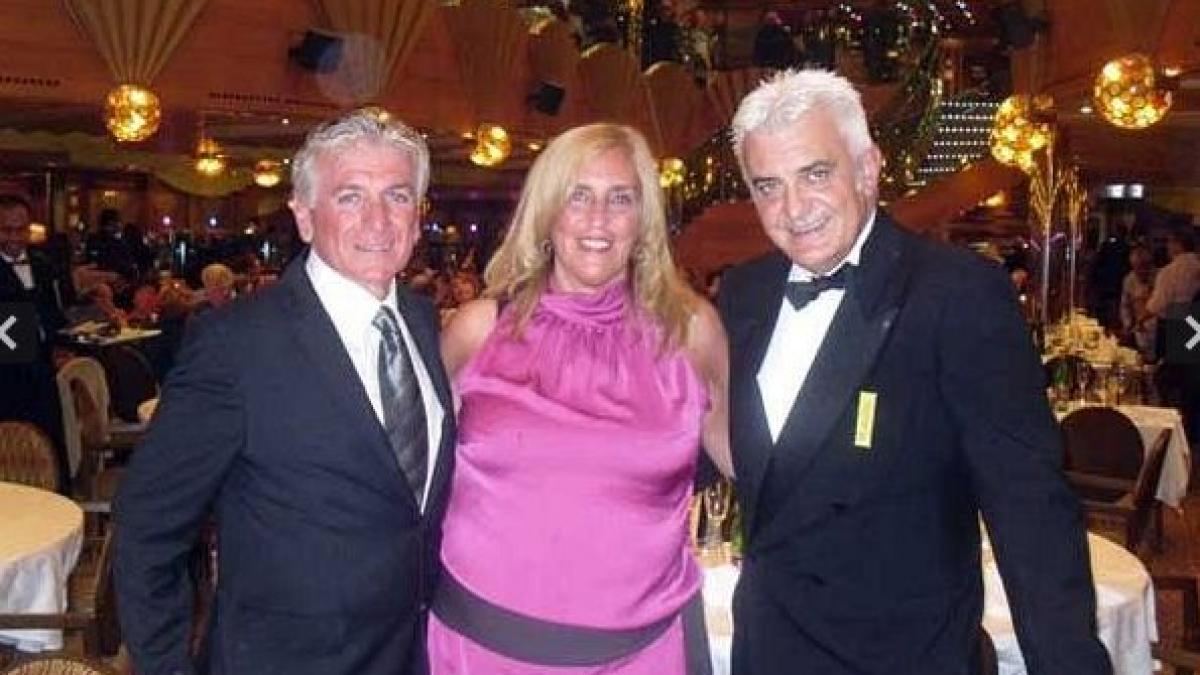 misterul navei esuate spulberat de facebook afla motivul incredibil pentru care sapte oameni au