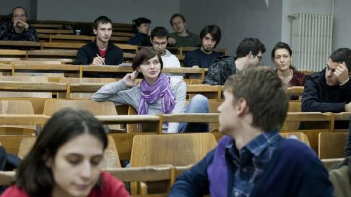 criza prelungeste vacanta inca doua saptamani de concediu pentru studentii de la universitatea din