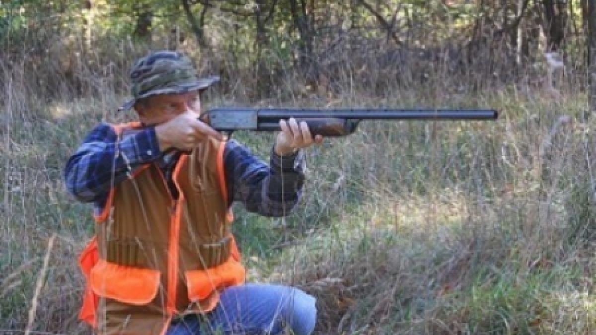 iasi un vanator a fost impuscat de un coleg la o partida de vanatoare