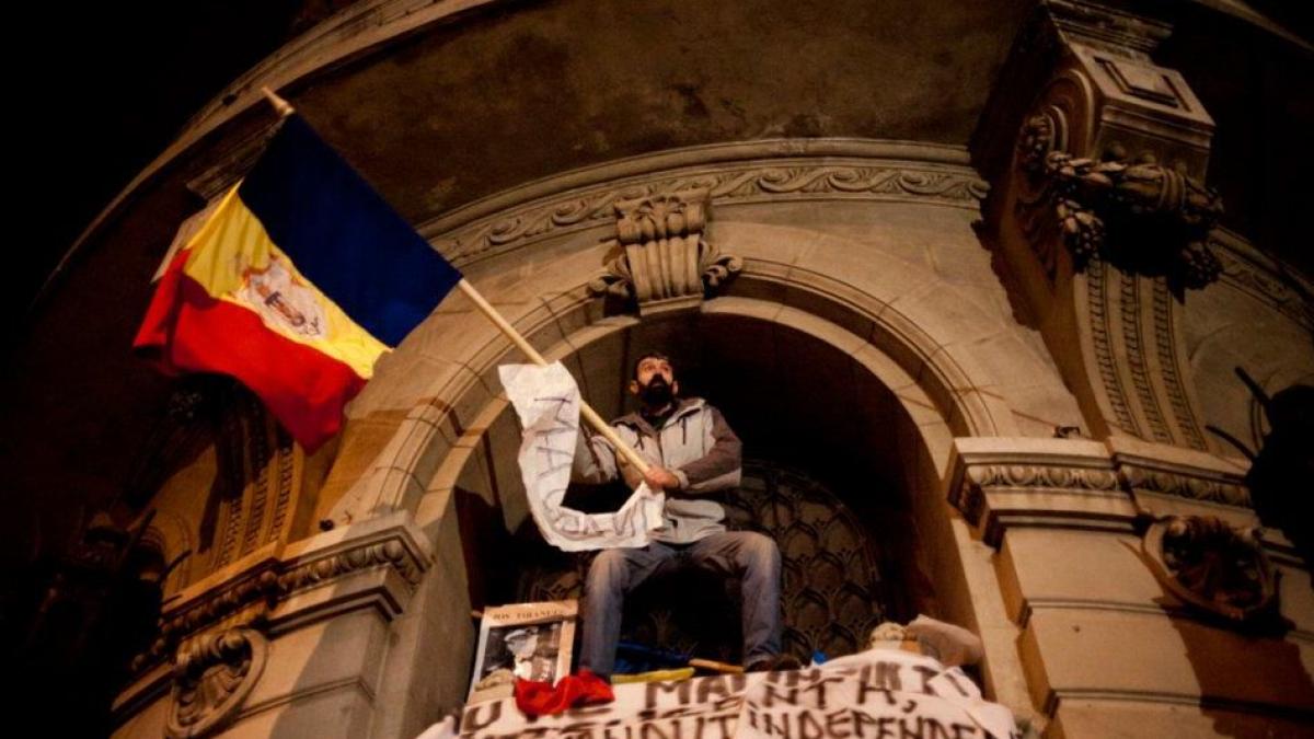 romania unita de proteste violentele din bucuresti din perspectiva unui fotograf da i ma si lu asta