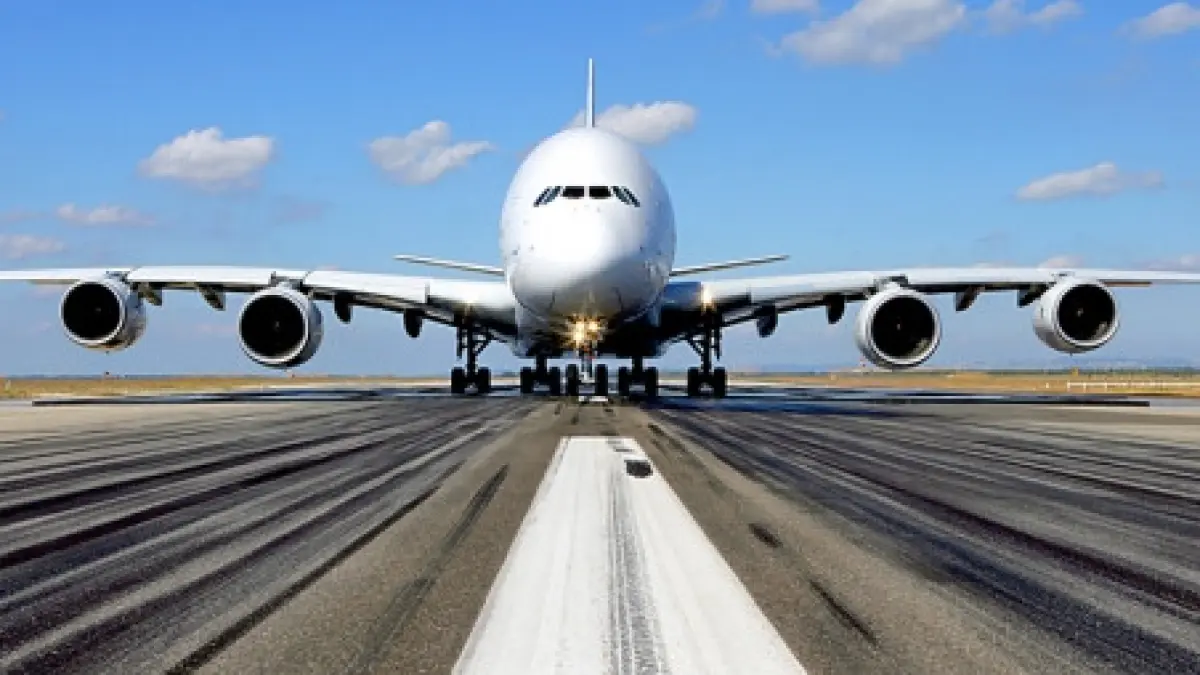 20 de aeronave airbus a380 vor fi verificate urgent din cauza unor crapaturi descoperite la aripi