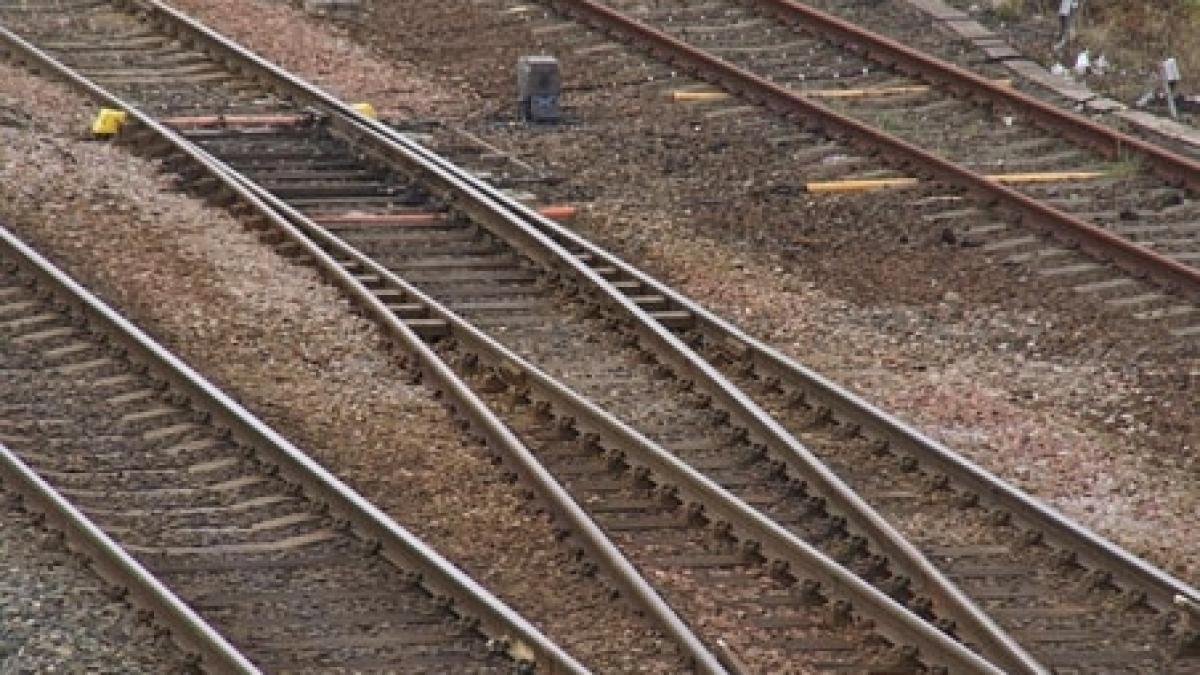 calea ferata o sursa inepuizabila de venituri pentru hotii de fier vechi