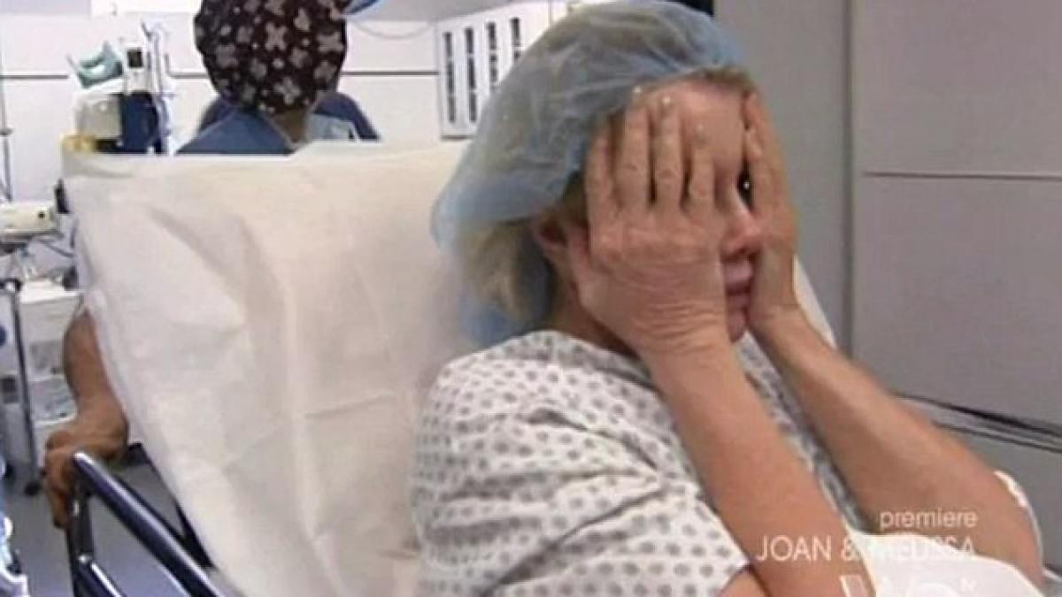 s a speriat cand si a vazut chipul in oglinda vezi ce actrita a fost macelarita de chirurgul