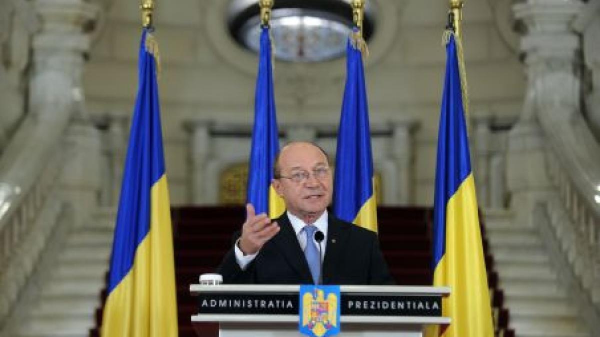 traian basescu in interventia cu romanii presedintii nu demisioneaza in criza