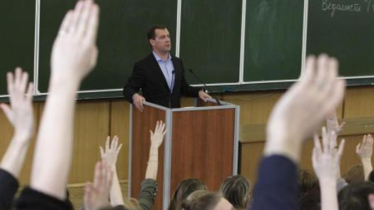 cel mai curajos rus a pus o intrebare care l a socat pe medvedev