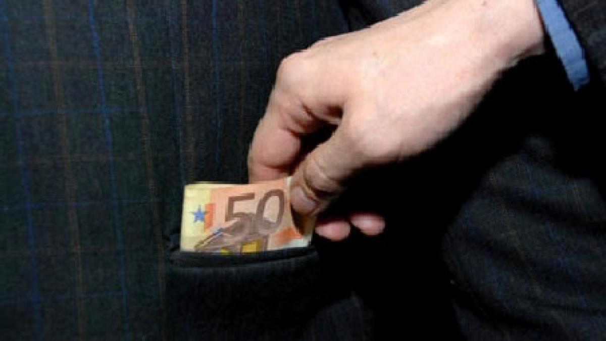 rusia valoarea medie a mitei s a triplat in ultimele 12 luni